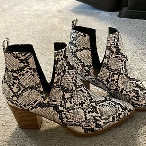 Super fun black and white snake skin looking booties